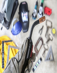 WELDING TOOLS AND ACCESSORIES
