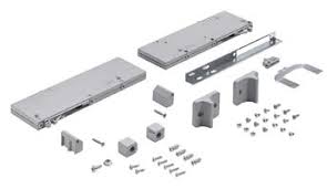 FITTING SET SLYDE 50 FOR 1 DOOR(2 RUNNERS, 3 GUIDES, 2 END STOP, 12 SCREWS)