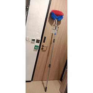 COBWEB BRUSH ROUND 6MTR  (Adjustable Metal Handle)