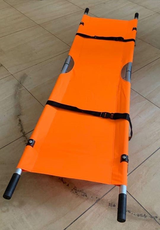 PORTABLE STRETCHER